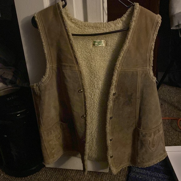 Real cowboy leather made strait from rawhide. - Picture 2 of 5